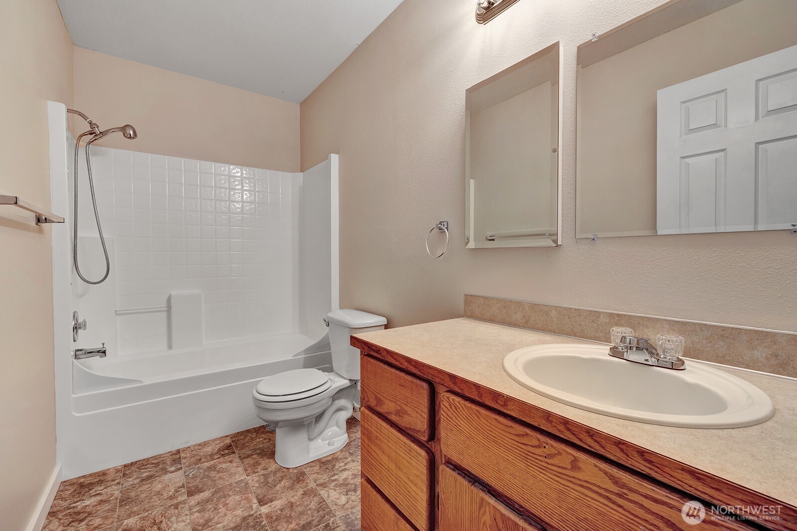 8115 109th Street E #8117, Puyallup, WA 98373