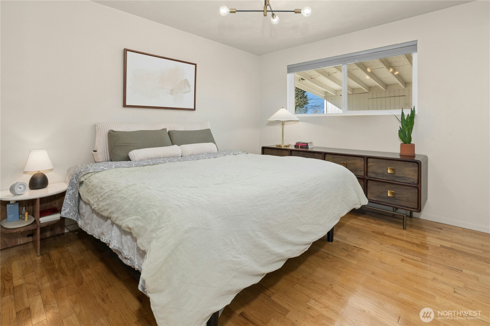 219 SW 108th Street , Seattle, WA 98146