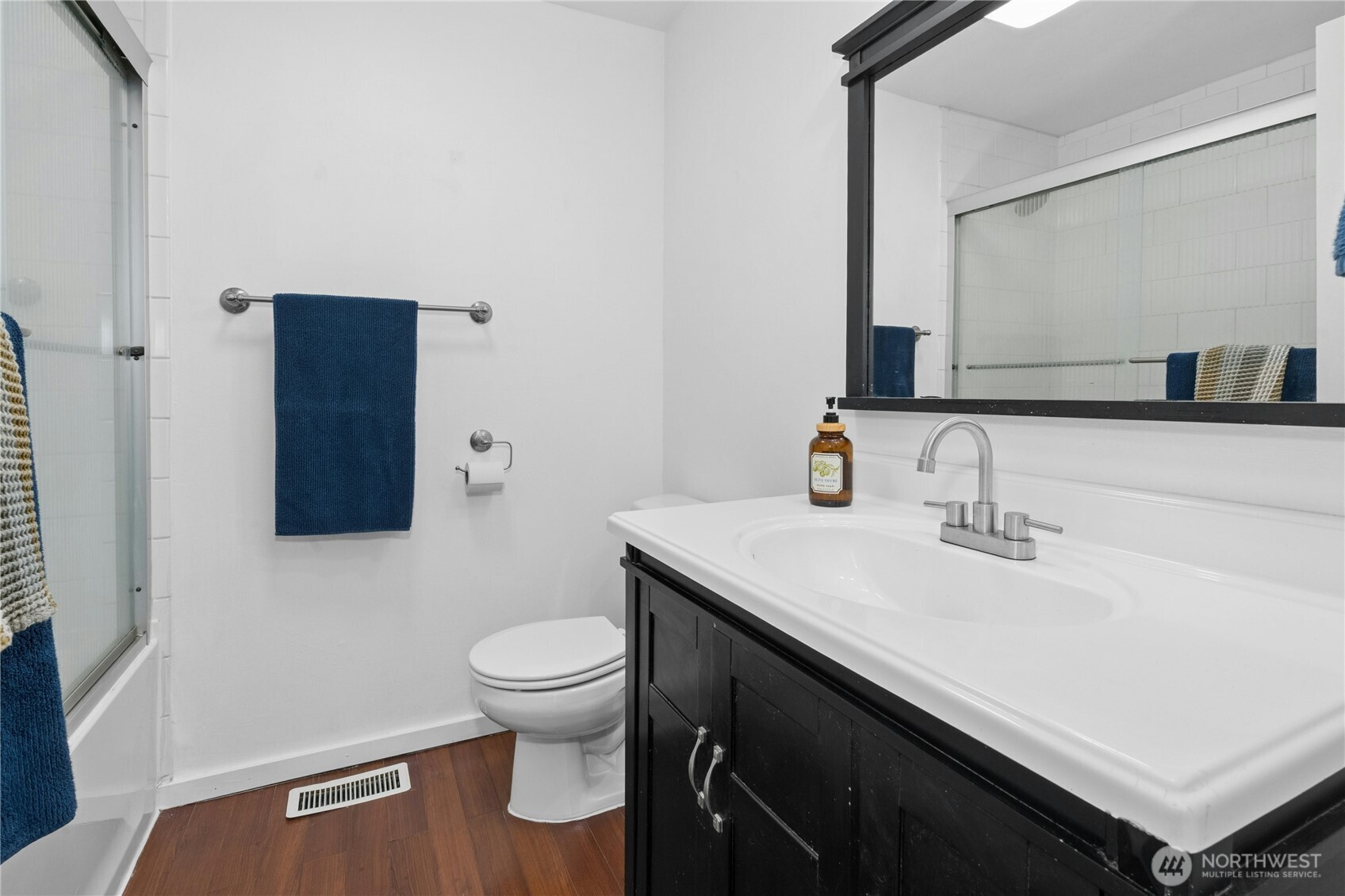 219 SW 108th Street , Seattle, WA 98146