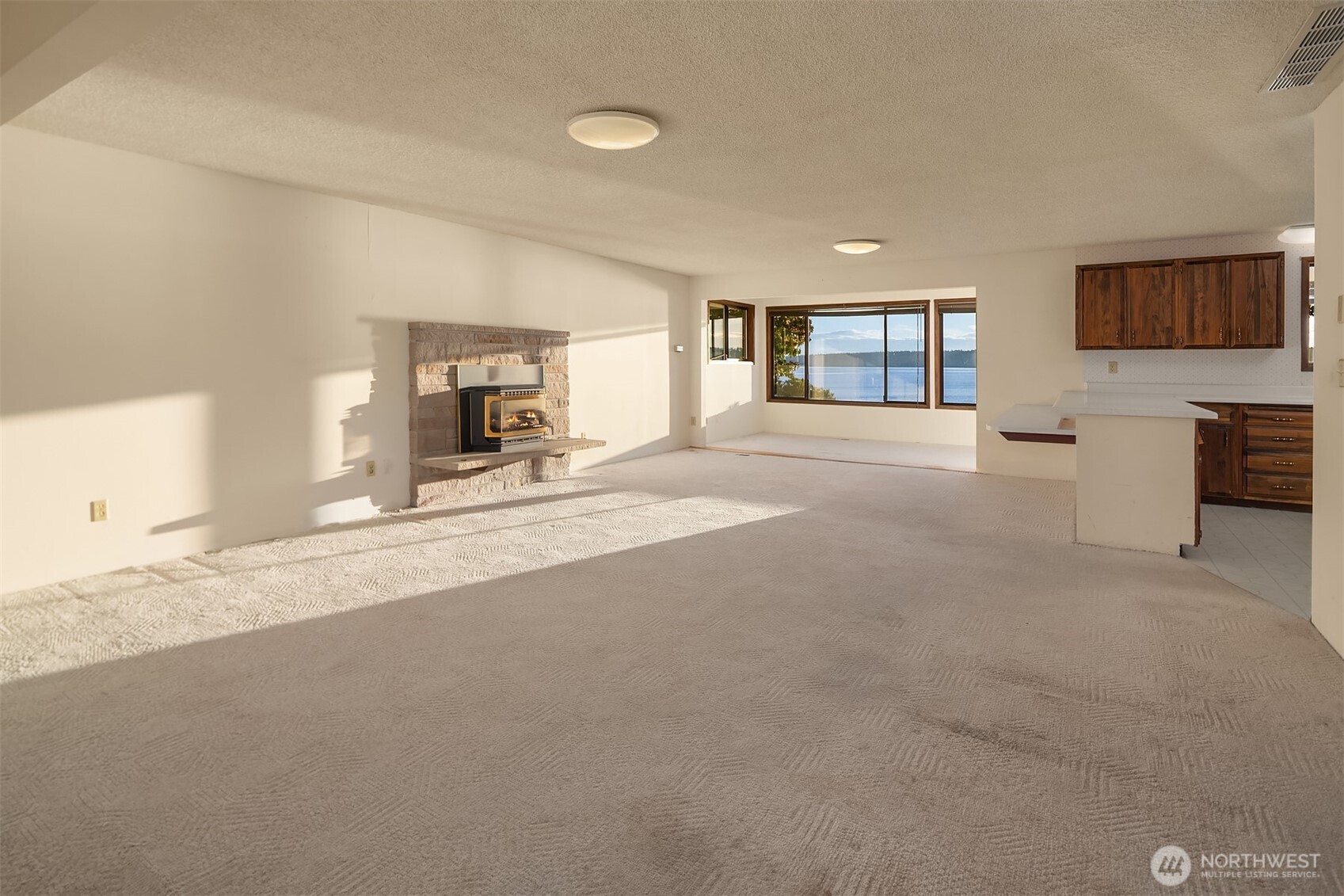 1156 S West Camano Drive , Camano Island, WA 98282