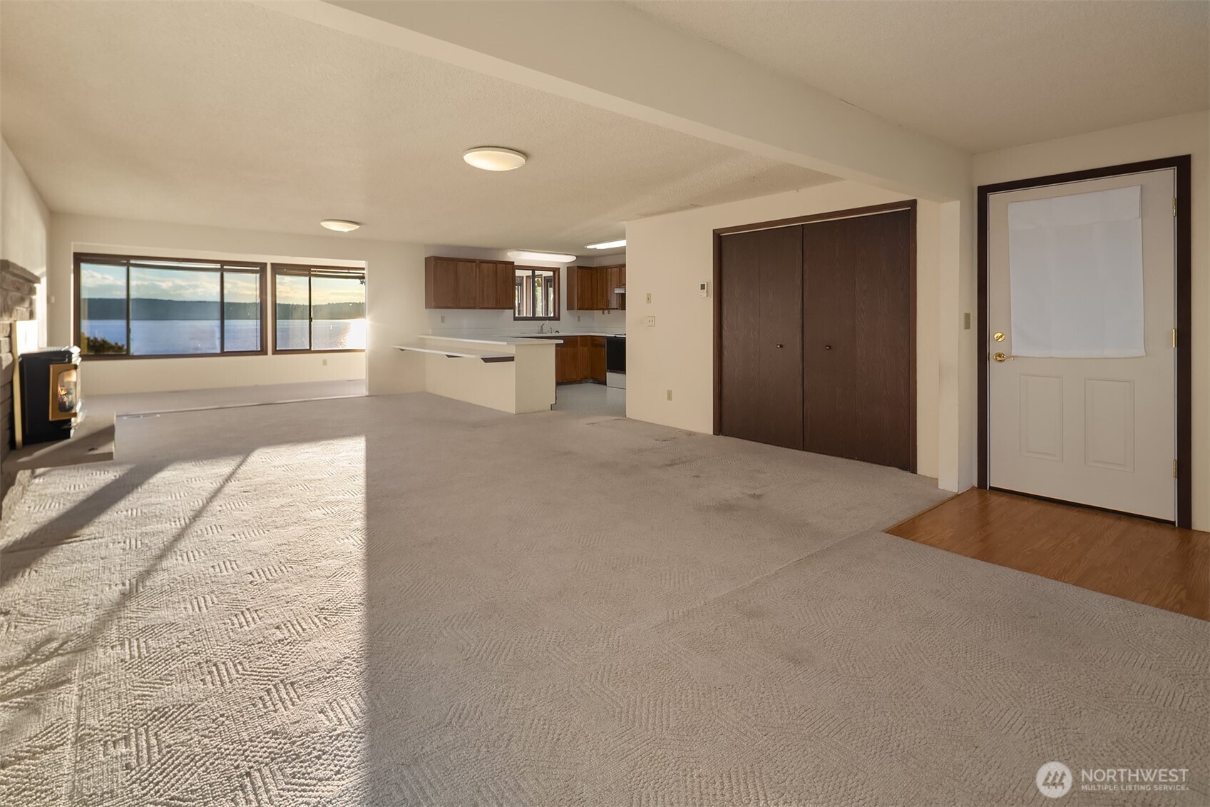 1156 S West Camano Drive , Camano Island, WA 98282