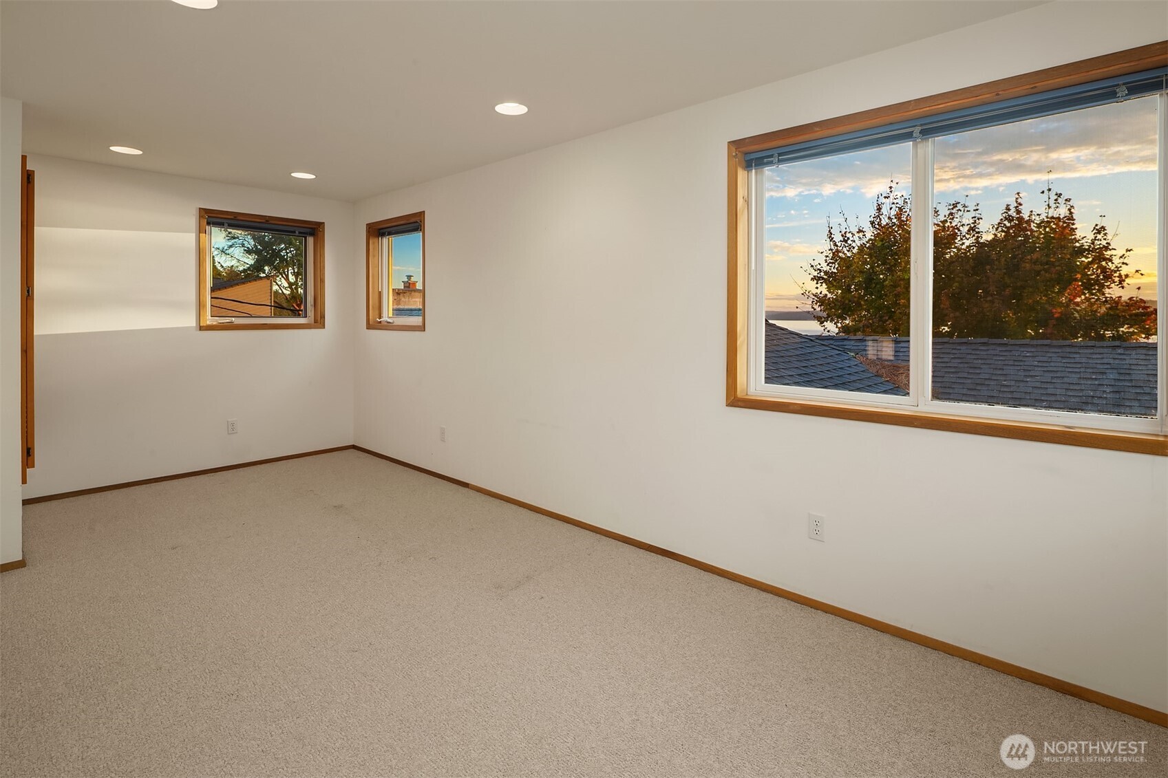 1156 S West Camano Drive , Camano Island, WA 98282