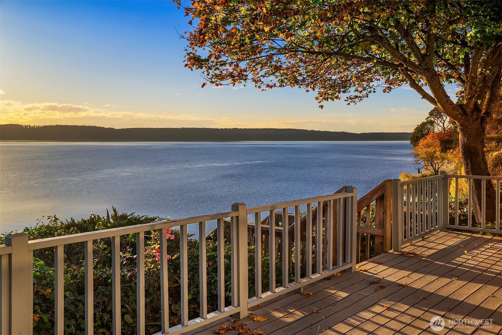 1156 S West Camano Drive , Camano Island, WA 98282