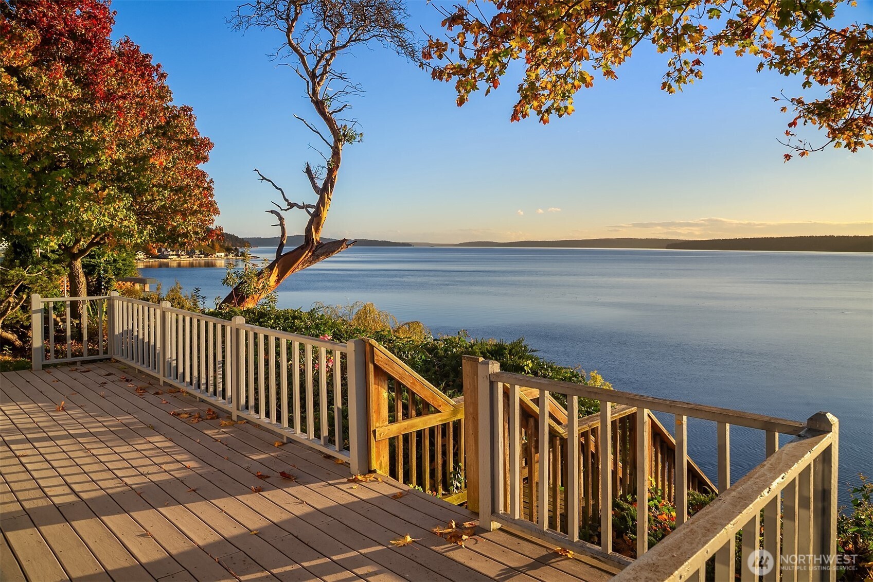 1156 S West Camano Drive , Camano Island, WA 98282