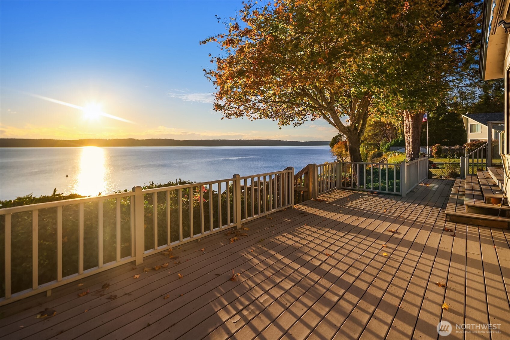 1156 S West Camano Drive , Camano Island, WA 98282