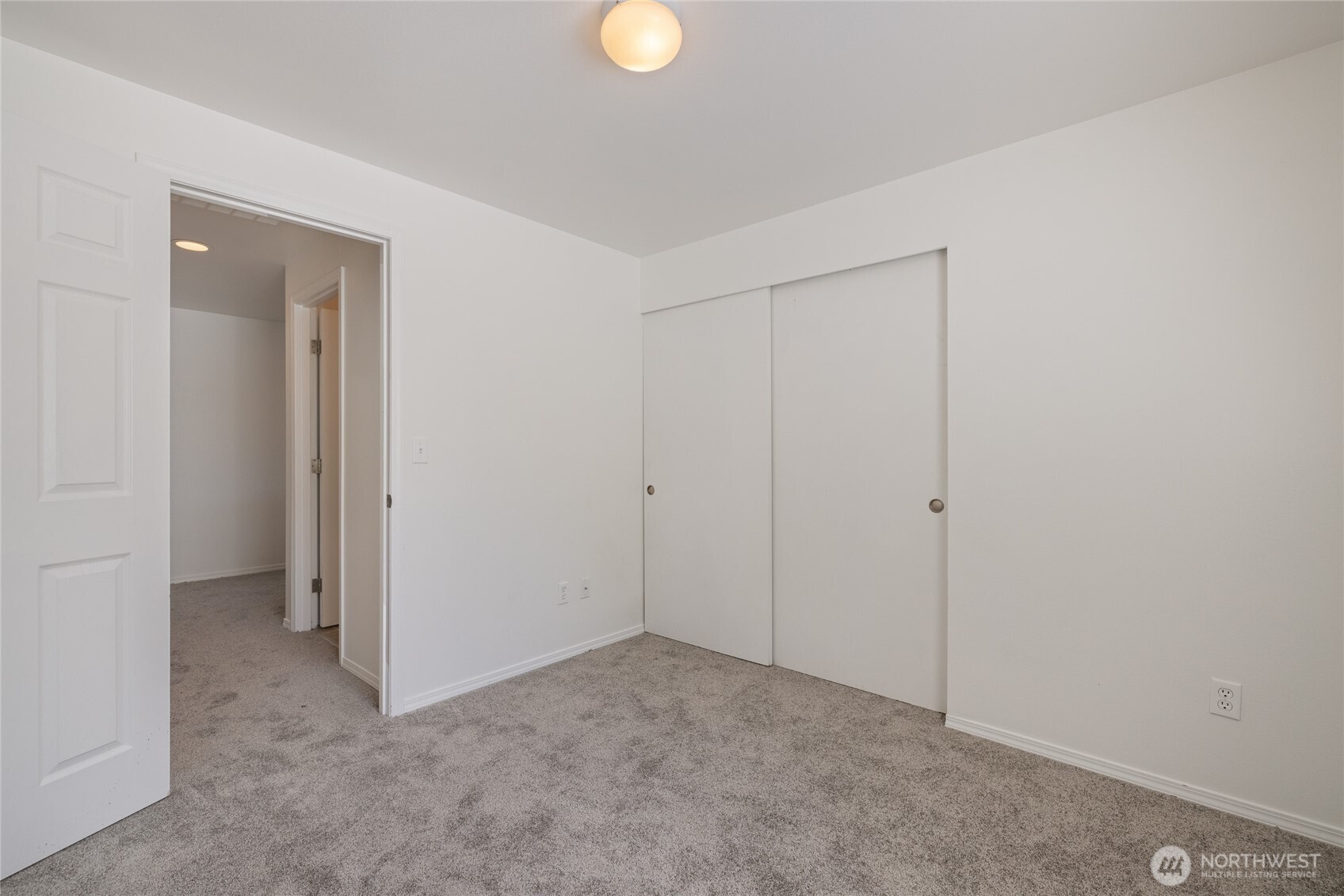 1214 S Cheyenne Court , Tacoma, WA 98405