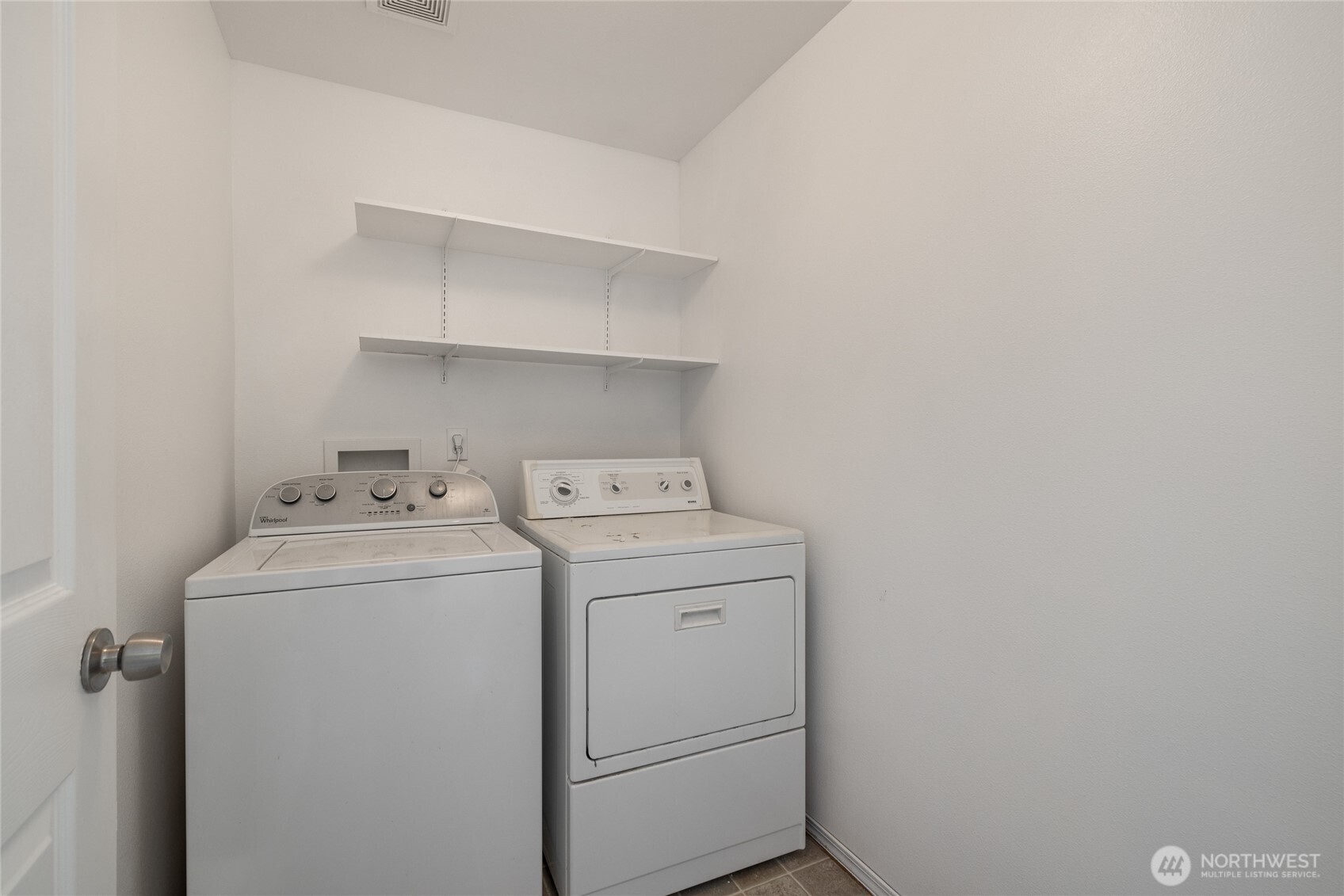 1214 S Cheyenne Court , Tacoma, WA 98405
