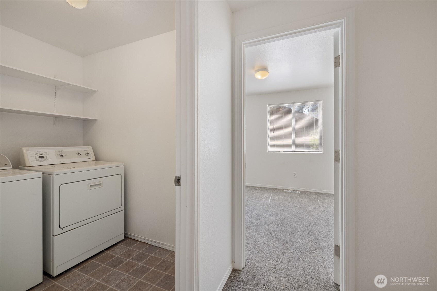 1214 S Cheyenne Court , Tacoma, WA 98405