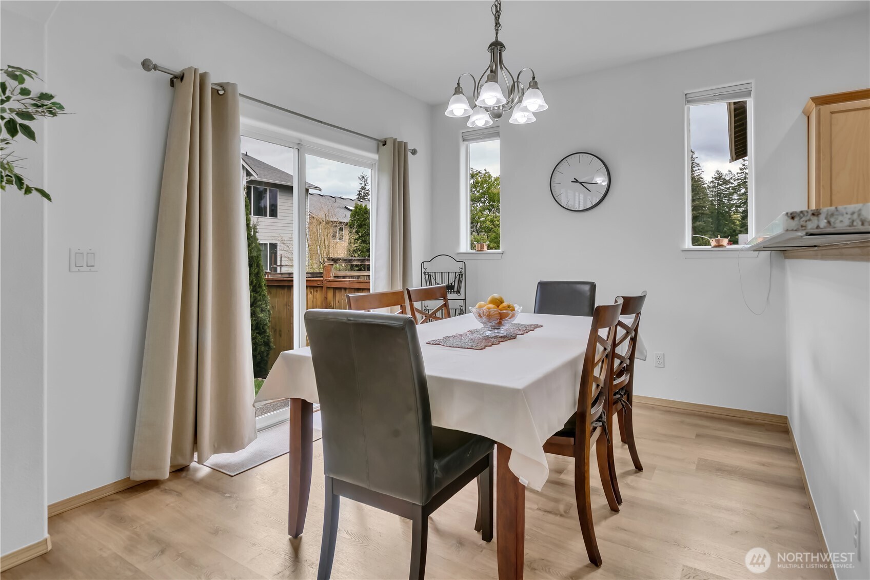 22904 SE 269th Street , Maple Valley, WA 98038