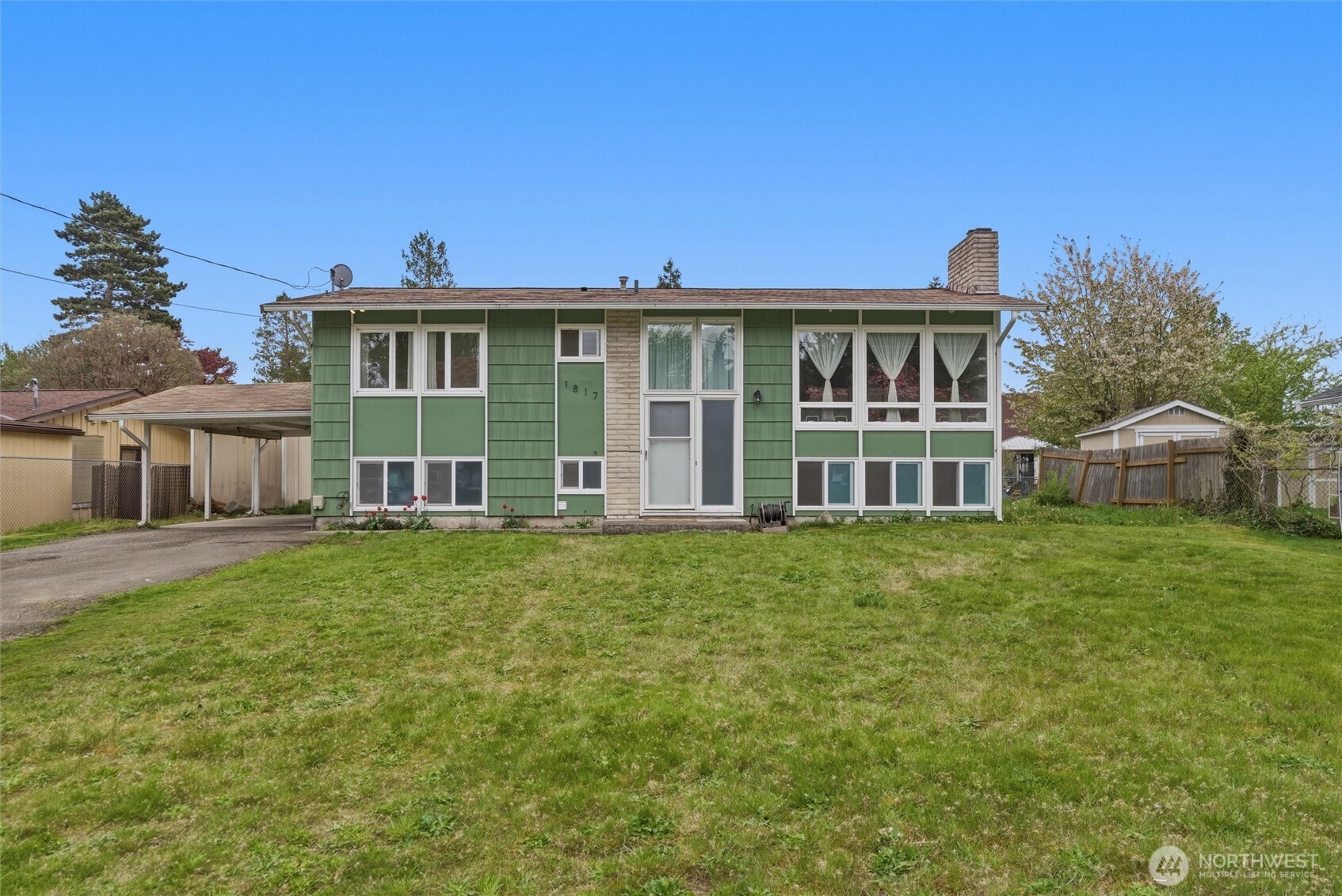 1817 S 262nd Place , Des Moines, WA 98198