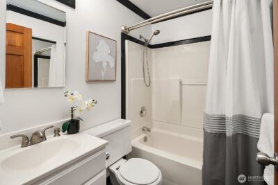 12322 NE 134th Street , Kirkland, WA 98034 - Photo 11