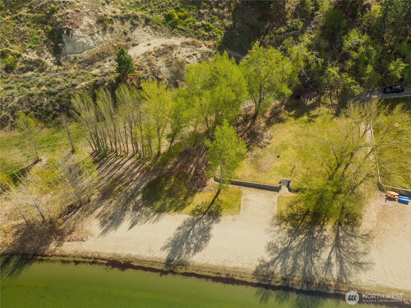 41 Champerty Road , Oroville, WA 98844