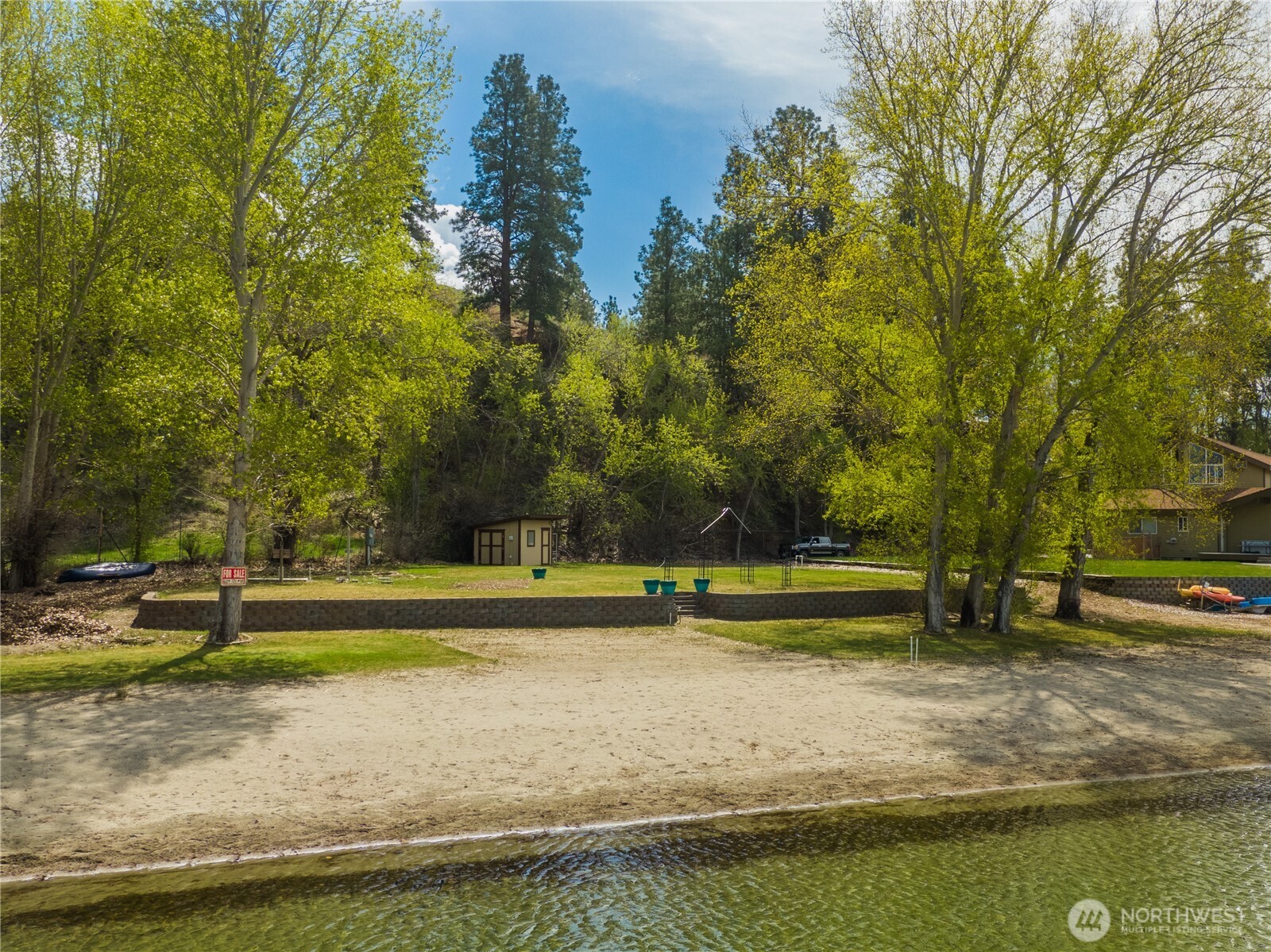 41 Champerty Road , Oroville, WA 98844