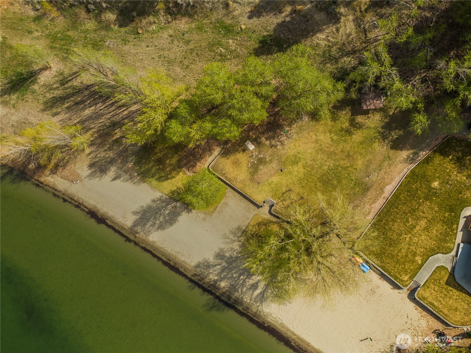 41 Champerty Road , Oroville, WA 98844