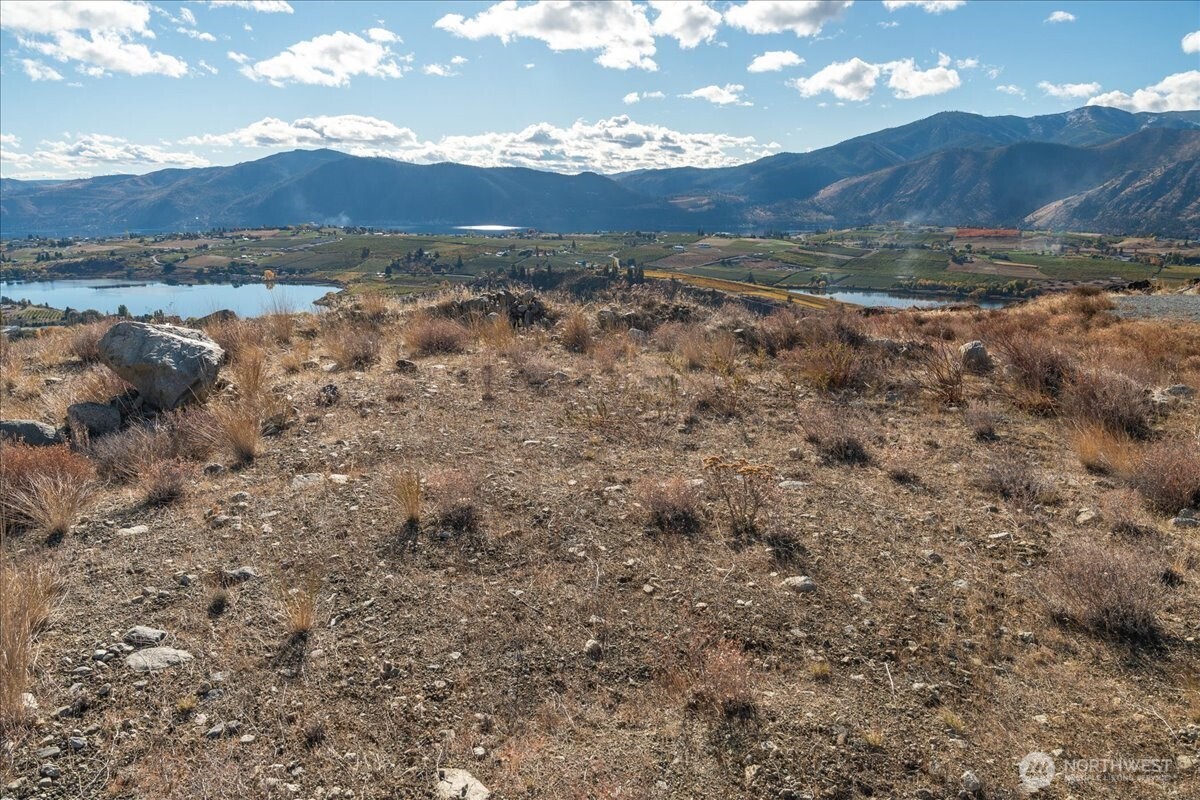 469 Glory View Lane , Manson, WA 98831