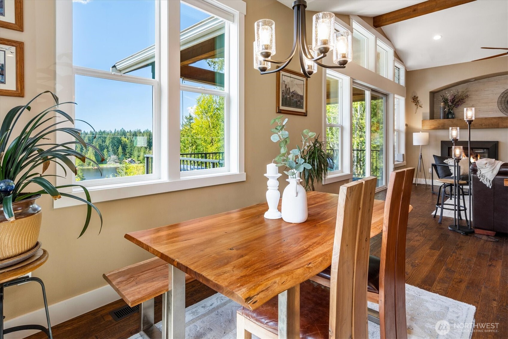 17722 E Lake Desire Drive SE, Renton, WA 98058