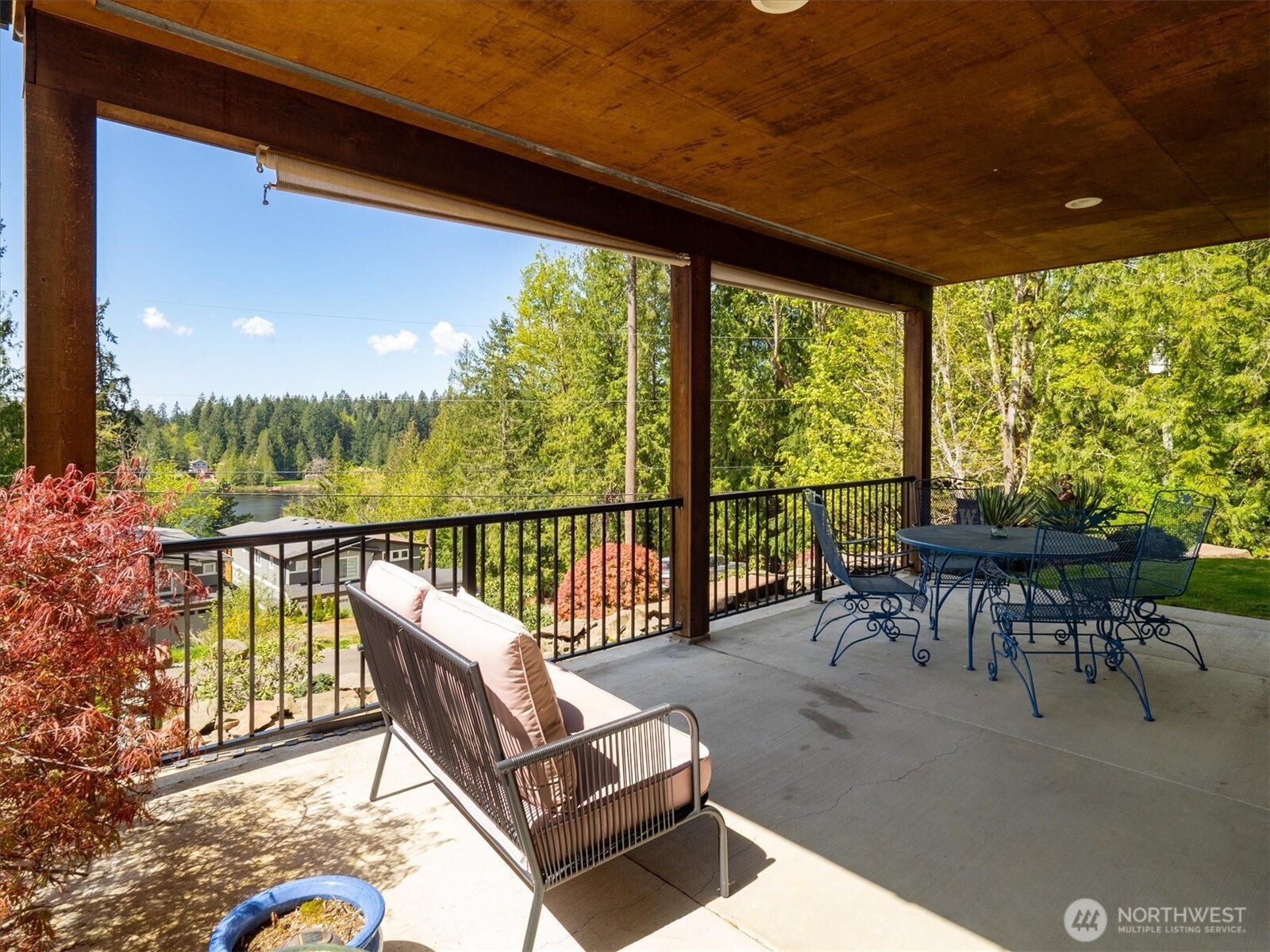 17722 E Lake Desire Drive SE, Renton, WA 98058