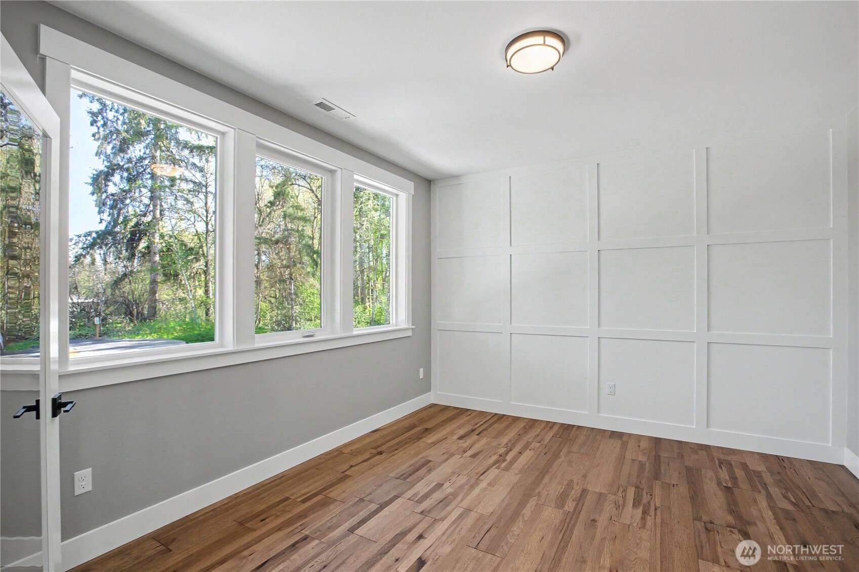 8805 Steamboat Island Road NW, Olympia, WA 98502