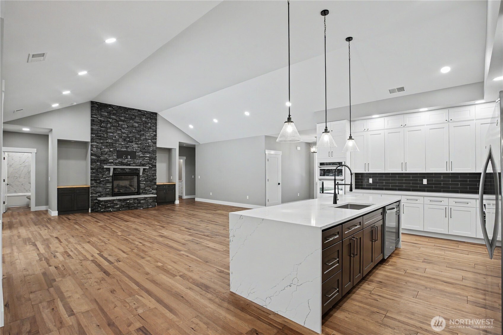 8805 Steamboat Island Road NW, Olympia, WA 98502