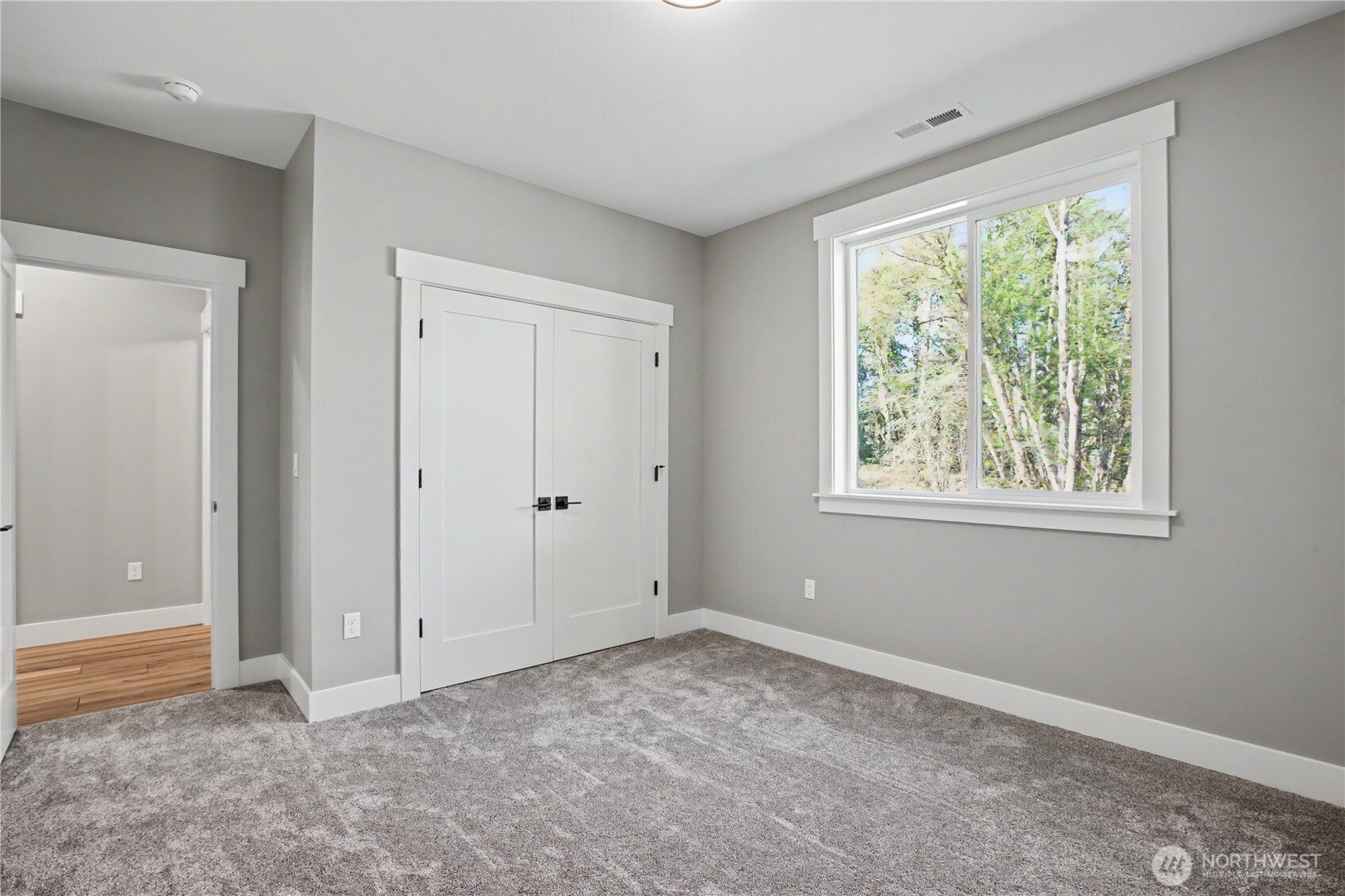 8805 Steamboat Island Road NW, Olympia, WA 98502