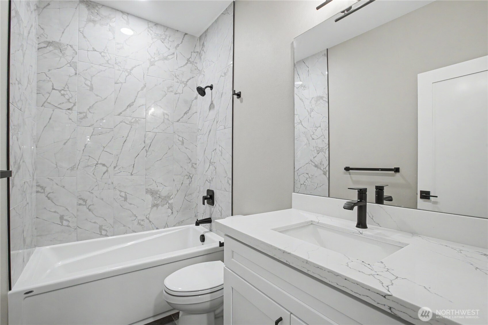 8805 Steamboat Island Road NW, Olympia, WA 98502