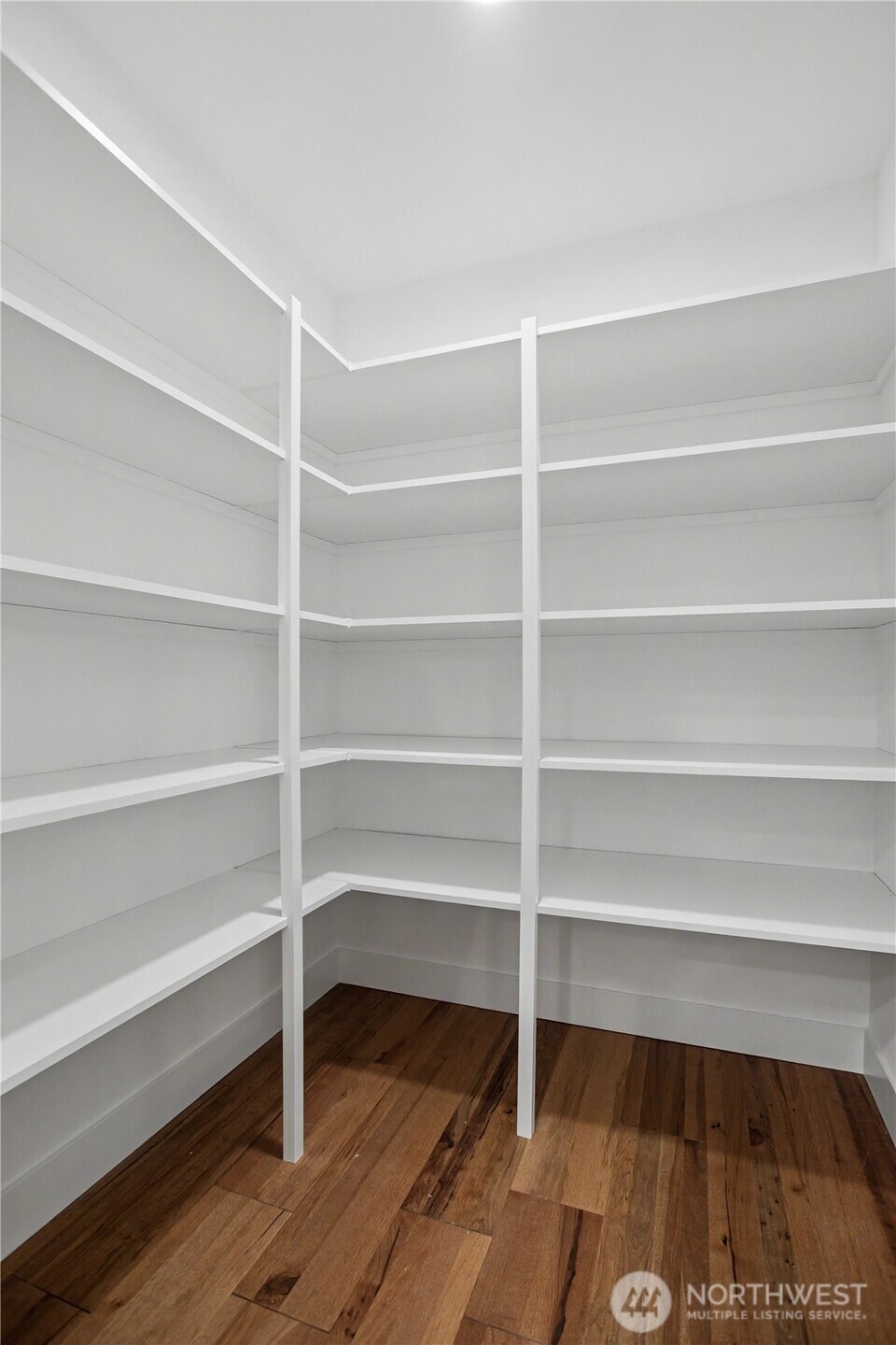 8805 Steamboat Island Road NW, Olympia, WA 98502