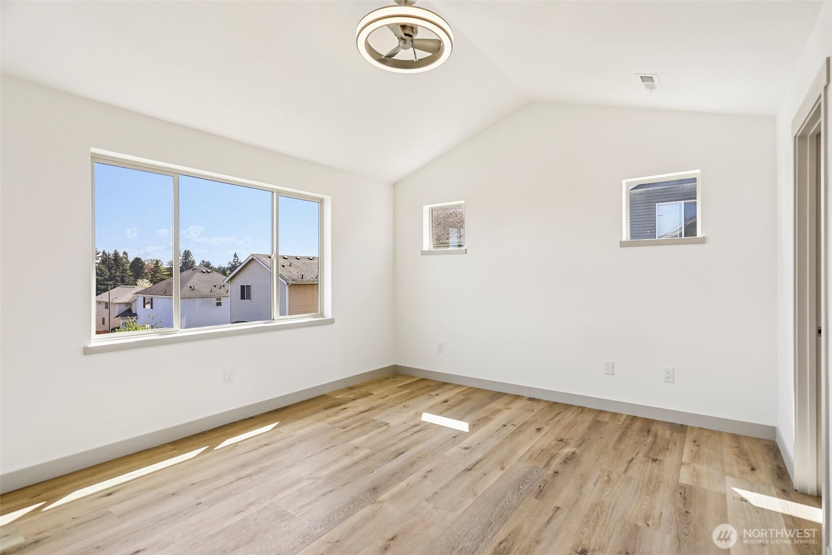 4051 E J St , Tacoma, WA 98404