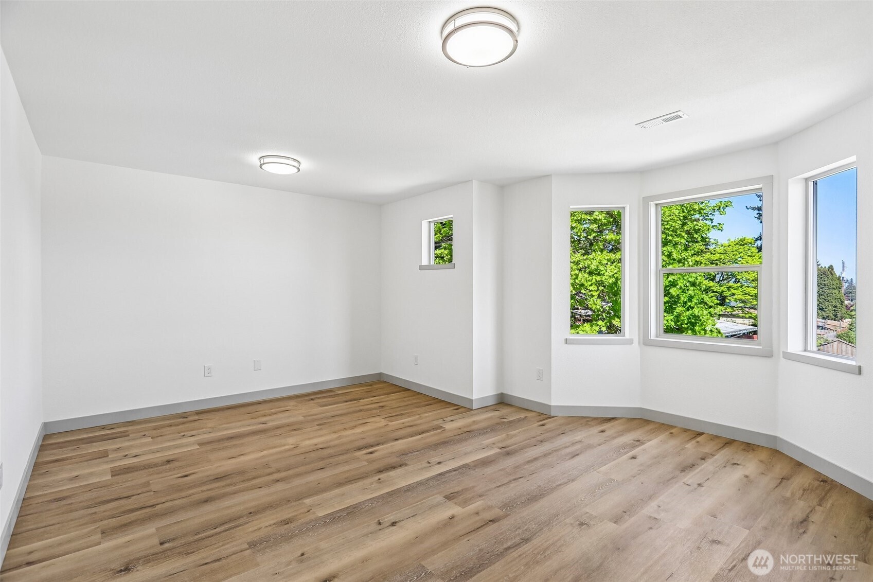 4051 E J St , Tacoma, WA 98404