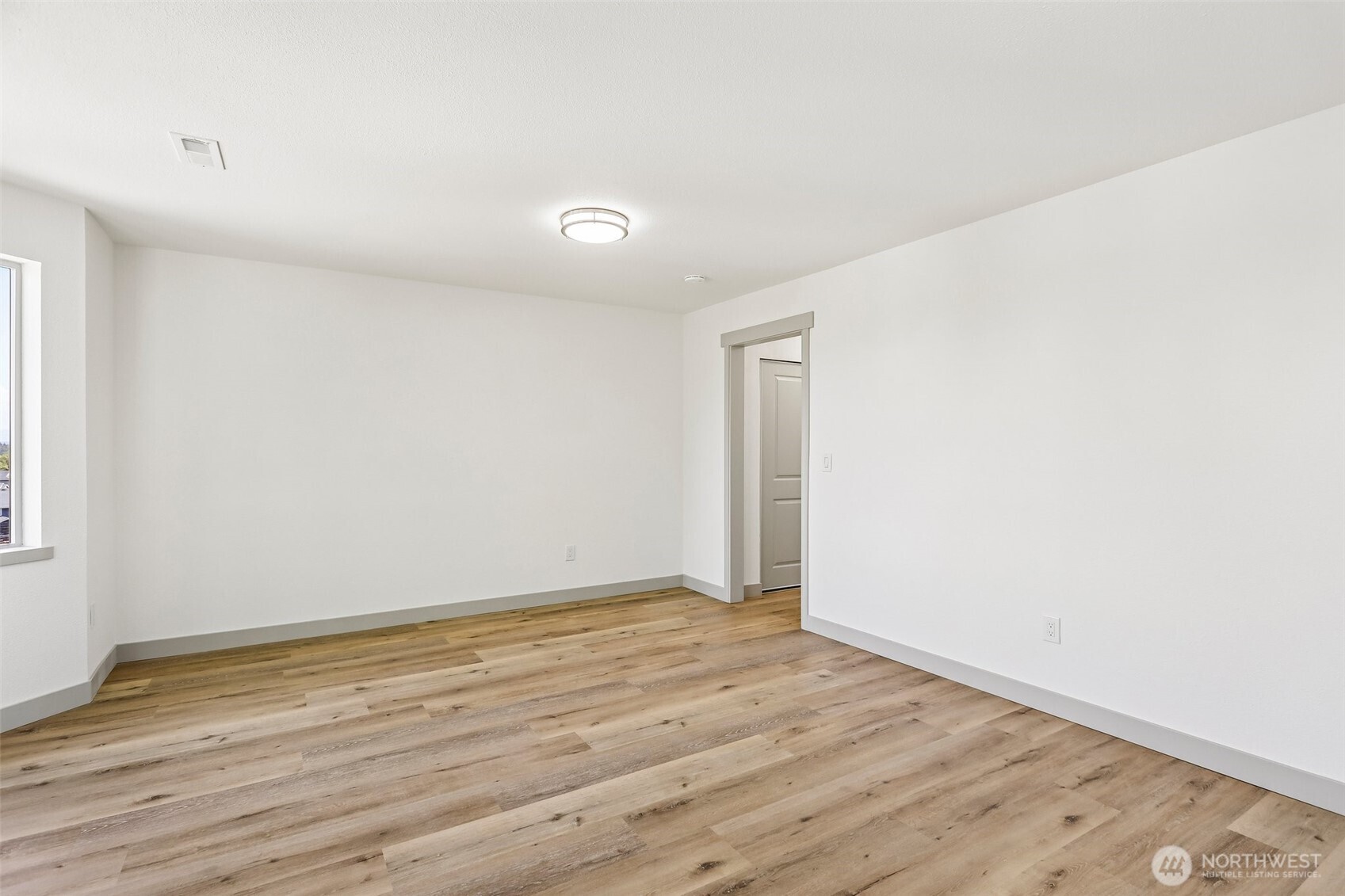 4051 E J St , Tacoma, WA 98404