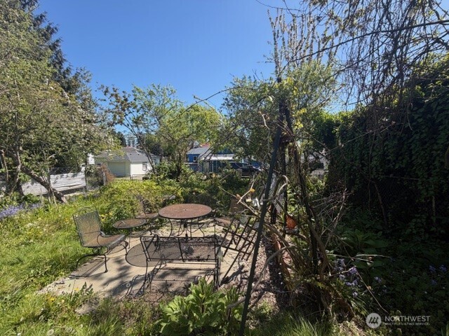 1110 N Rainier Avenue , Bremerton, WA 98312