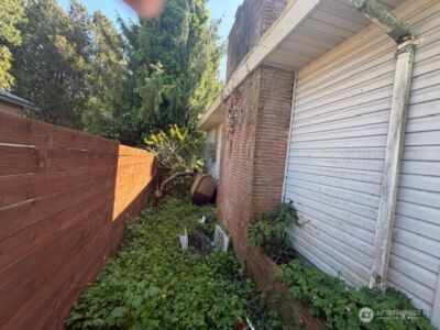 1110 N Rainier Avenue , Bremerton, WA 98312 - Photo 21