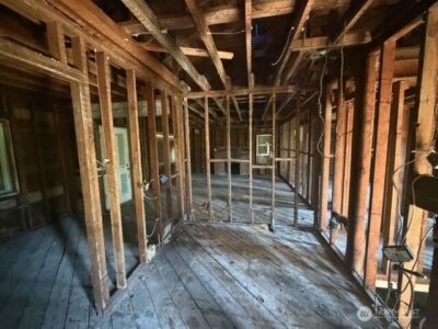 1110 N Rainier Avenue , Bremerton, WA 98312 - Photo 5