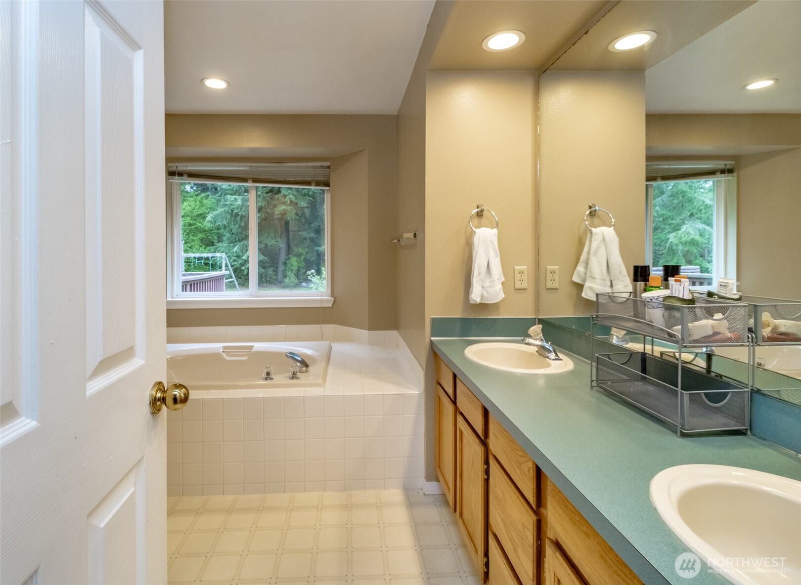 6480 Crossing Place SW, Port Orchard, WA 98367