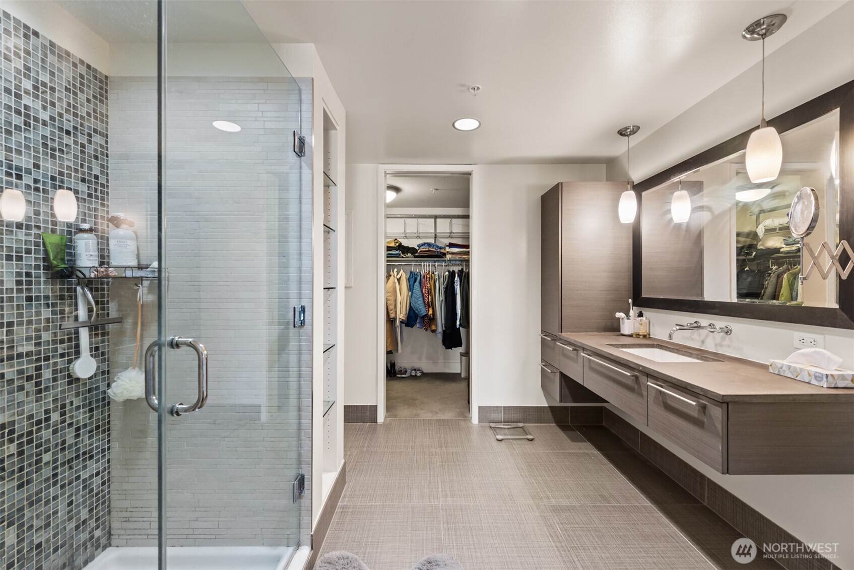 820 Blanchard Street #1103, Seattle, WA 98121