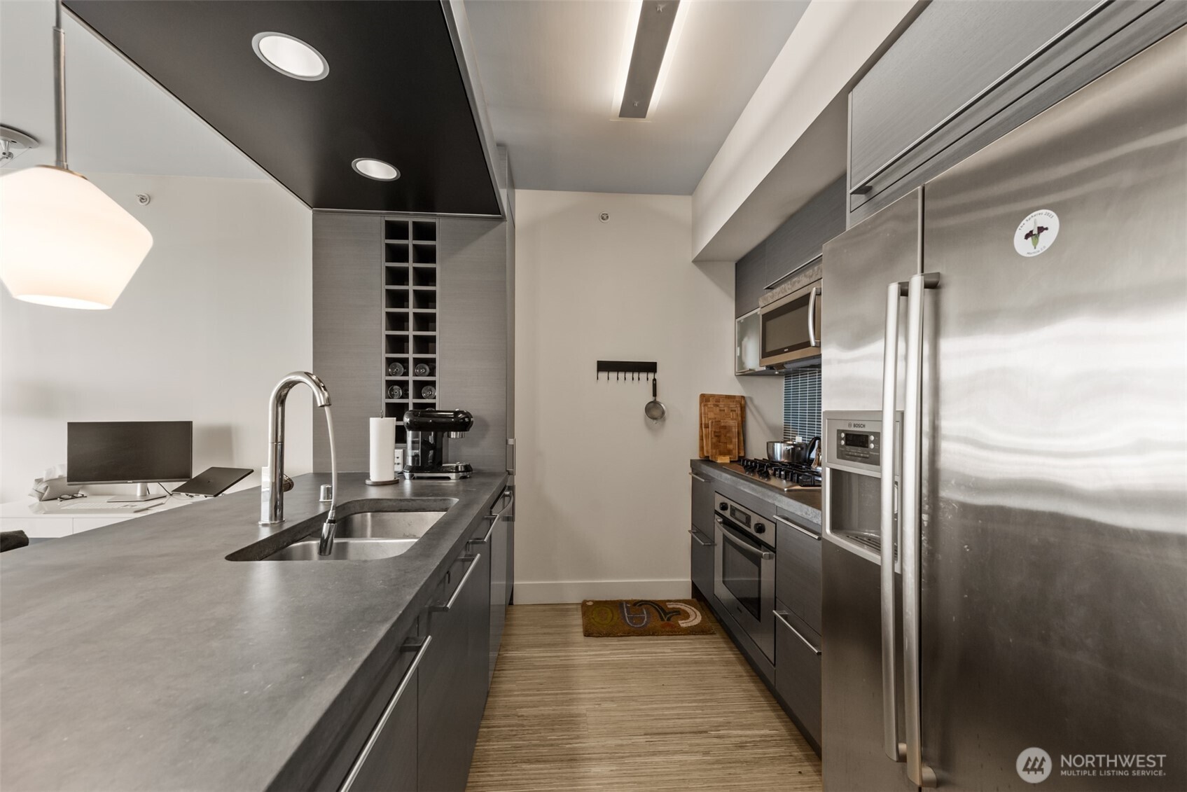 820 Blanchard Street #1103, Seattle, WA 98121