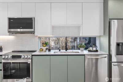 3110 Queen Anne Avenue N, Seattle, WA 98109 - Photo 8