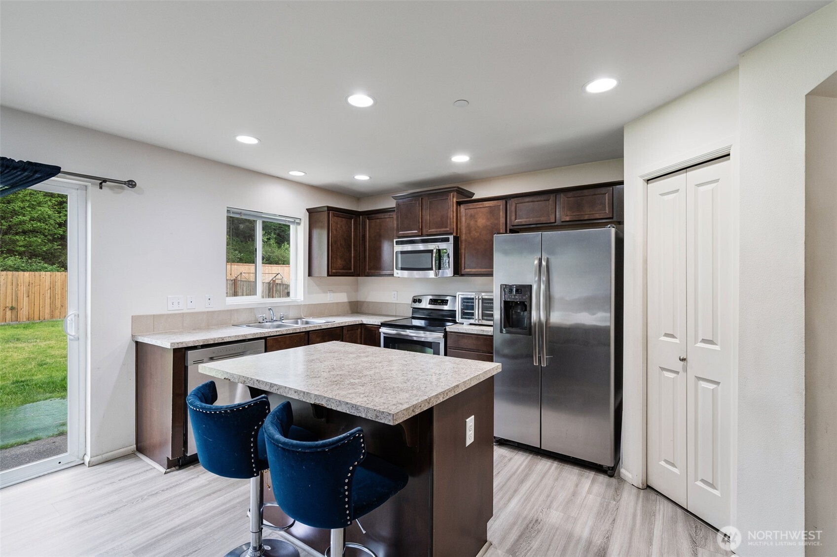 7637 Brianna Court SE, Olympia, WA 98513
