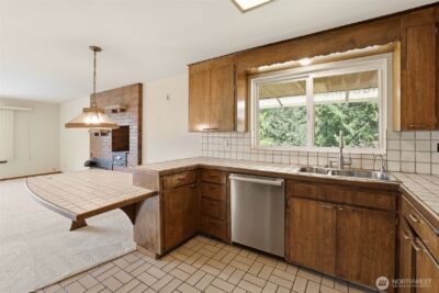 8957 188th Street SW, Edmonds, WA 98026 - Photo 23