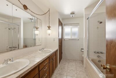 8957 188th Street SW, Edmonds, WA 98026 - Photo 24