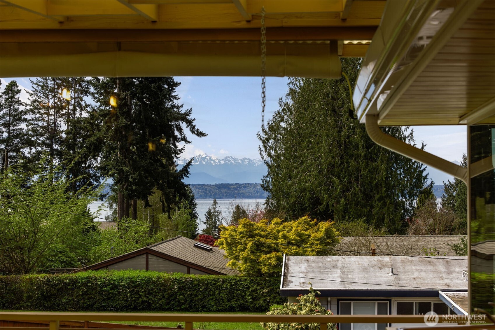 8957 188th Street SW, Edmonds, WA 98026