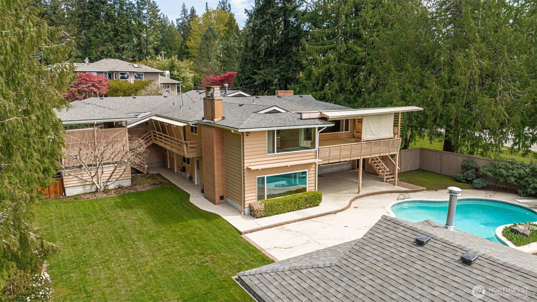 8957 188th Street SW, Edmonds, WA 98026