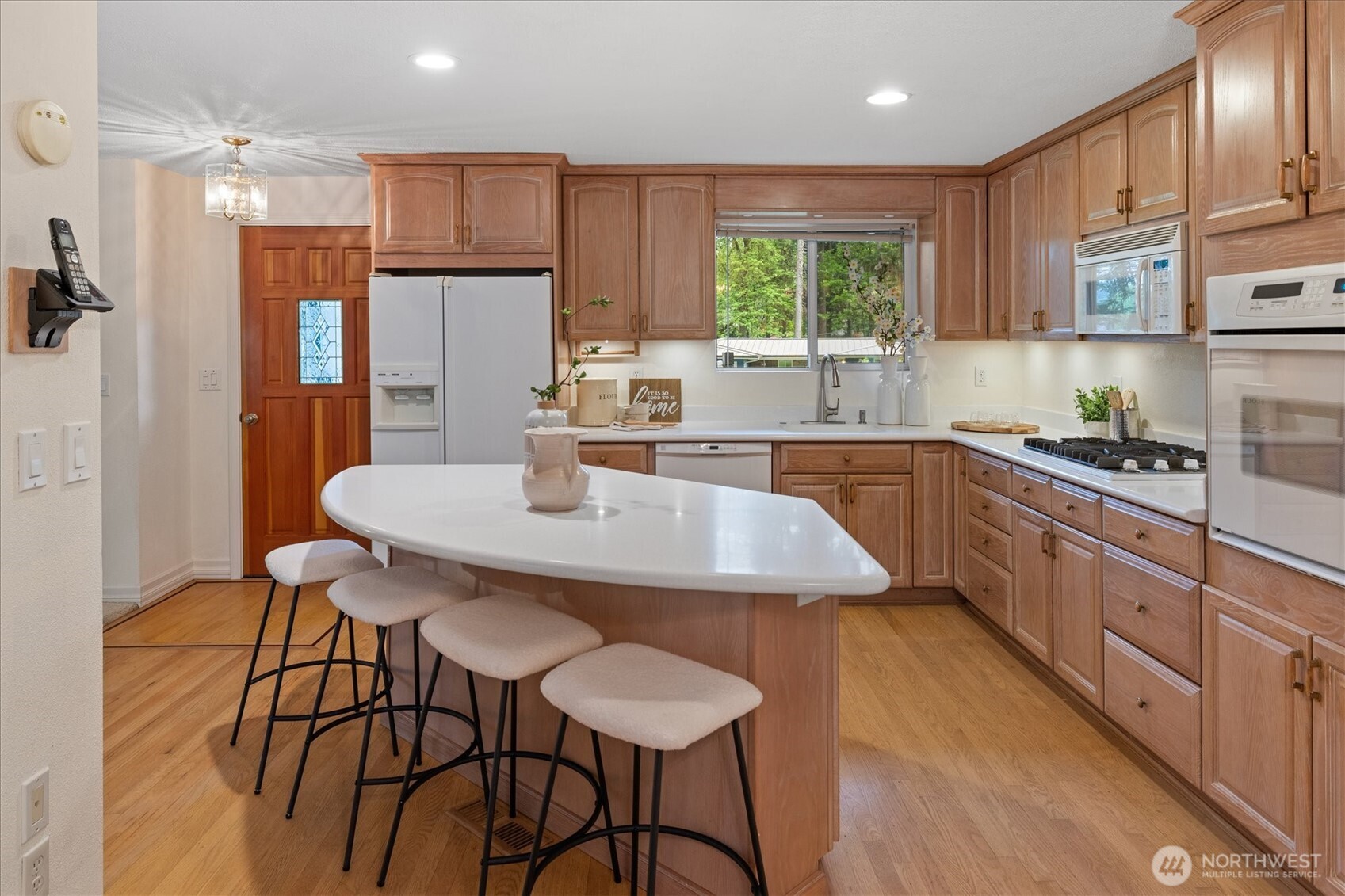 8948 133rd Avenue SE, Newcastle, WA 98059