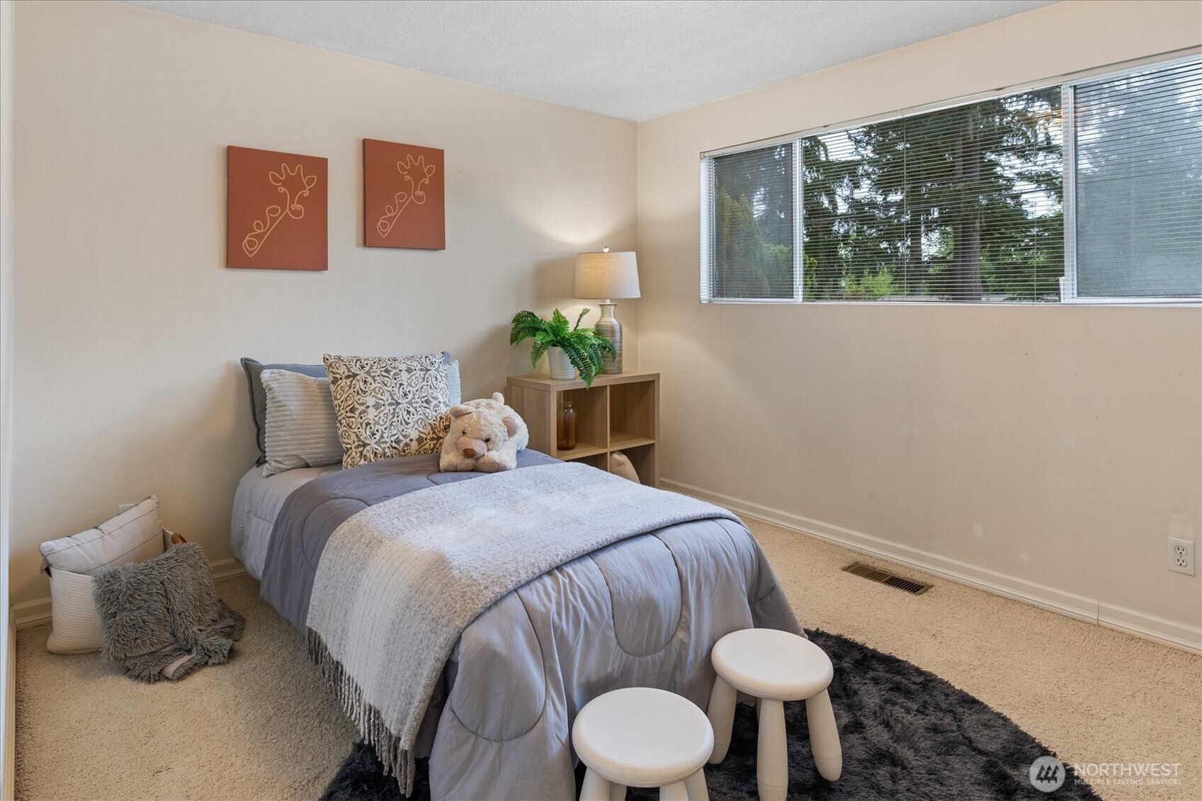 8948 133rd Avenue SE, Newcastle, WA 98059