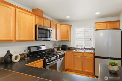 10520 Whitman Avenue N #C, Seattle, WA 98133 - Photo 12