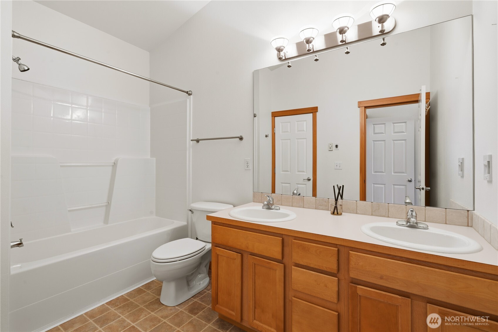 10520 Whitman Avenue N #C, Seattle, WA 98133