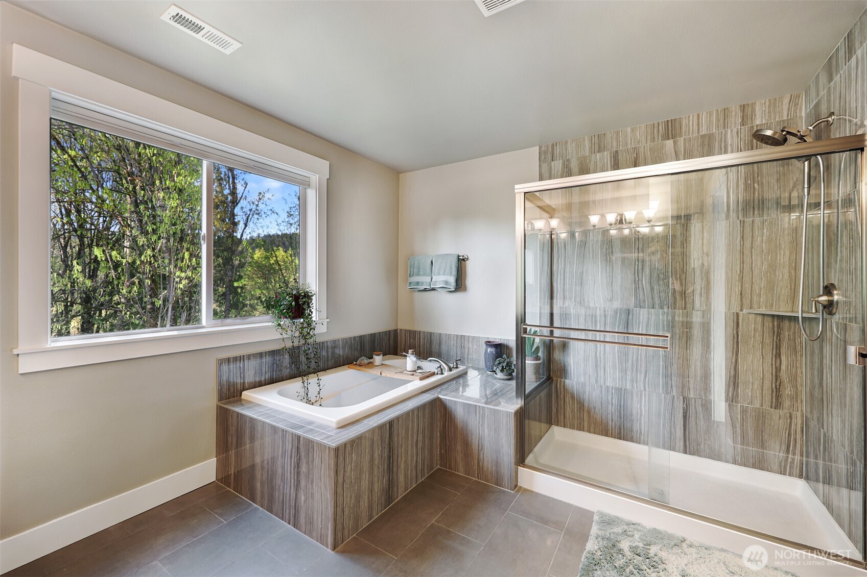 4720 NE 25th Street , Renton, WA 98059