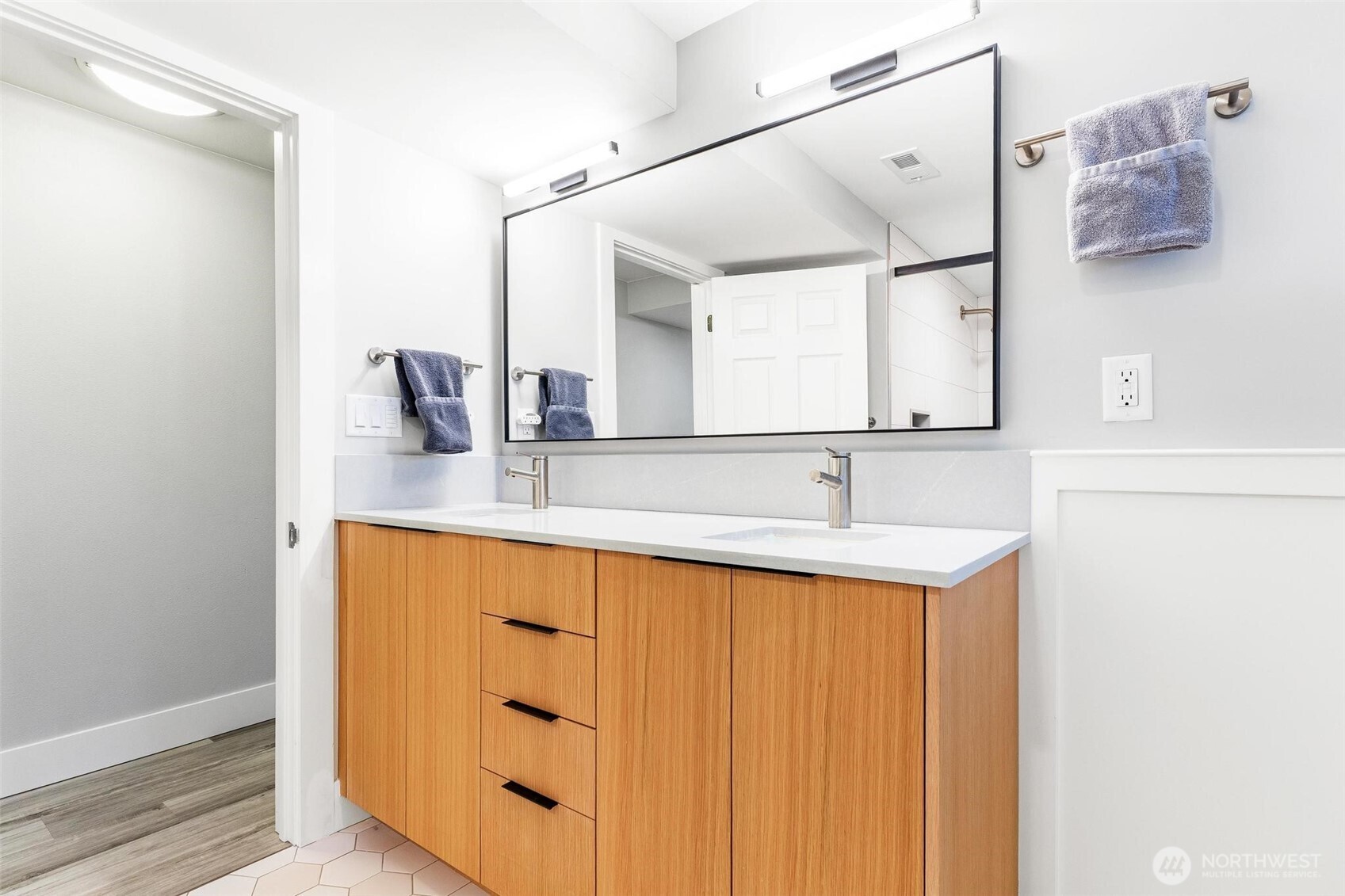 10010 13th Avenue NW, Seattle, WA 98177