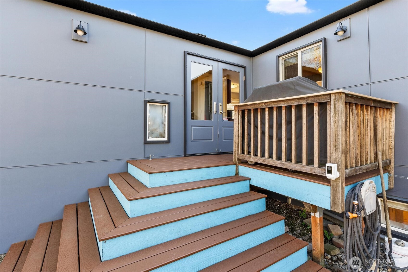 10010 13th Avenue NW, Seattle, WA 98177