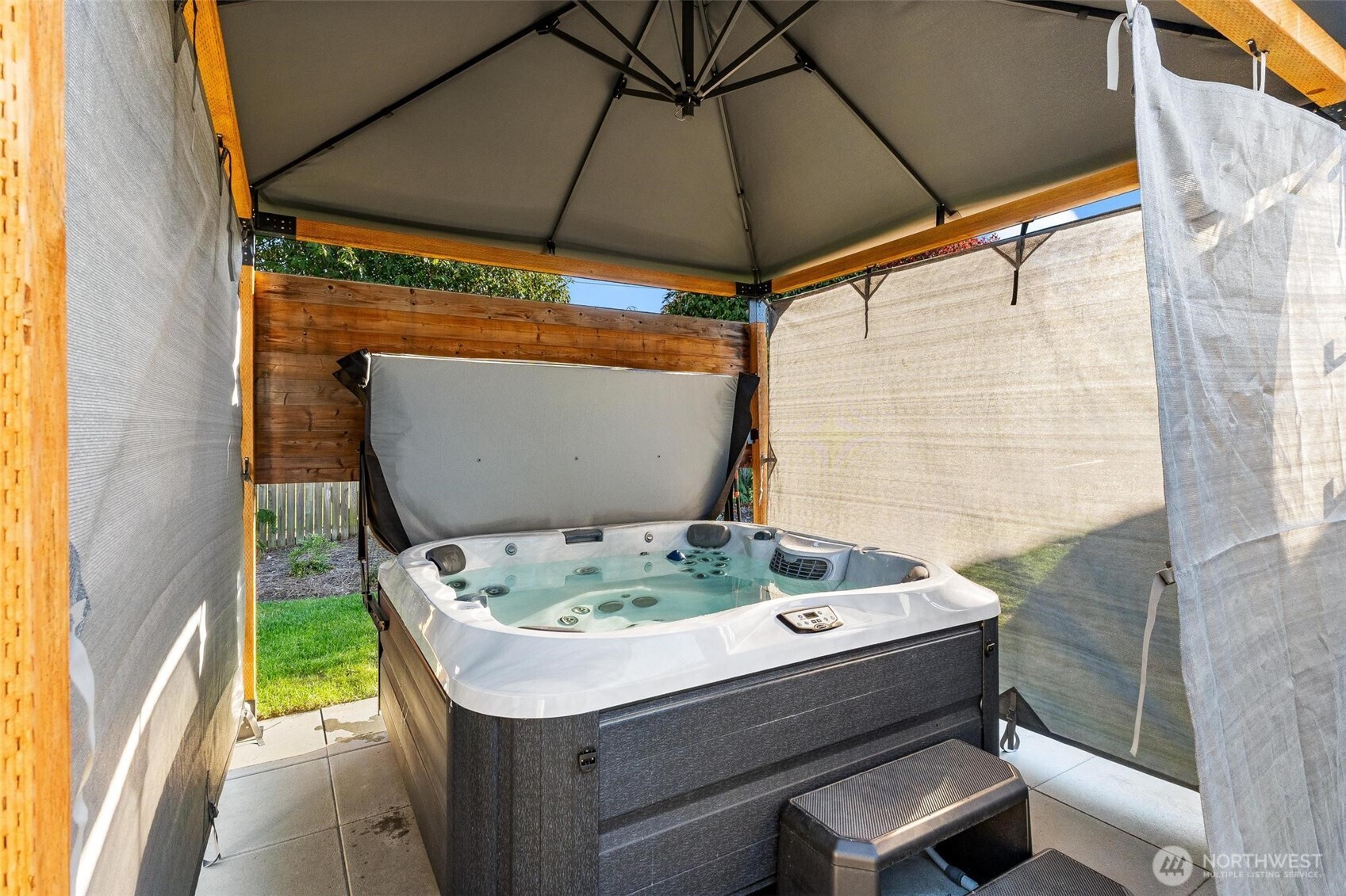10010 13th Avenue NW, Seattle, WA 98177