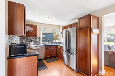 10010 13th Avenue NW, Seattle, WA 98177 - Photo 4